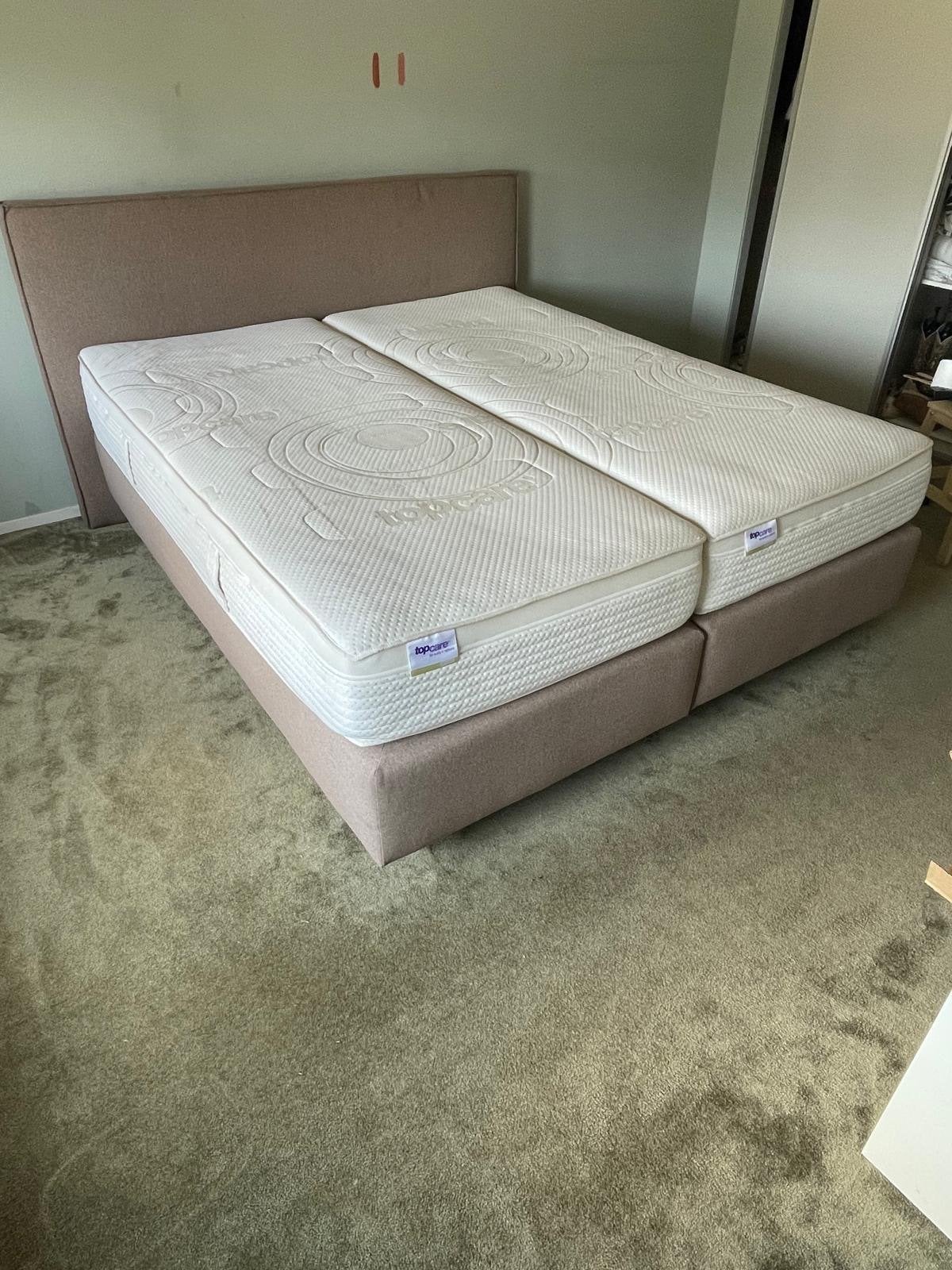 Zo goed als nieuw Norma boxspring met matrassen, Ophalen, Tweepersoons, Zo goed als nieuw, 180 cm