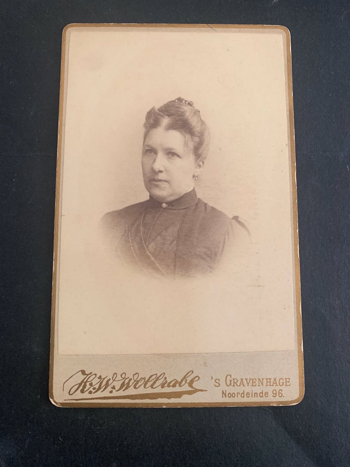 cdv carte de visite dame ‘s Gravenhage H W Wollrabe, Verzenden, Voor 1940, Zo goed als nieuw, Foto