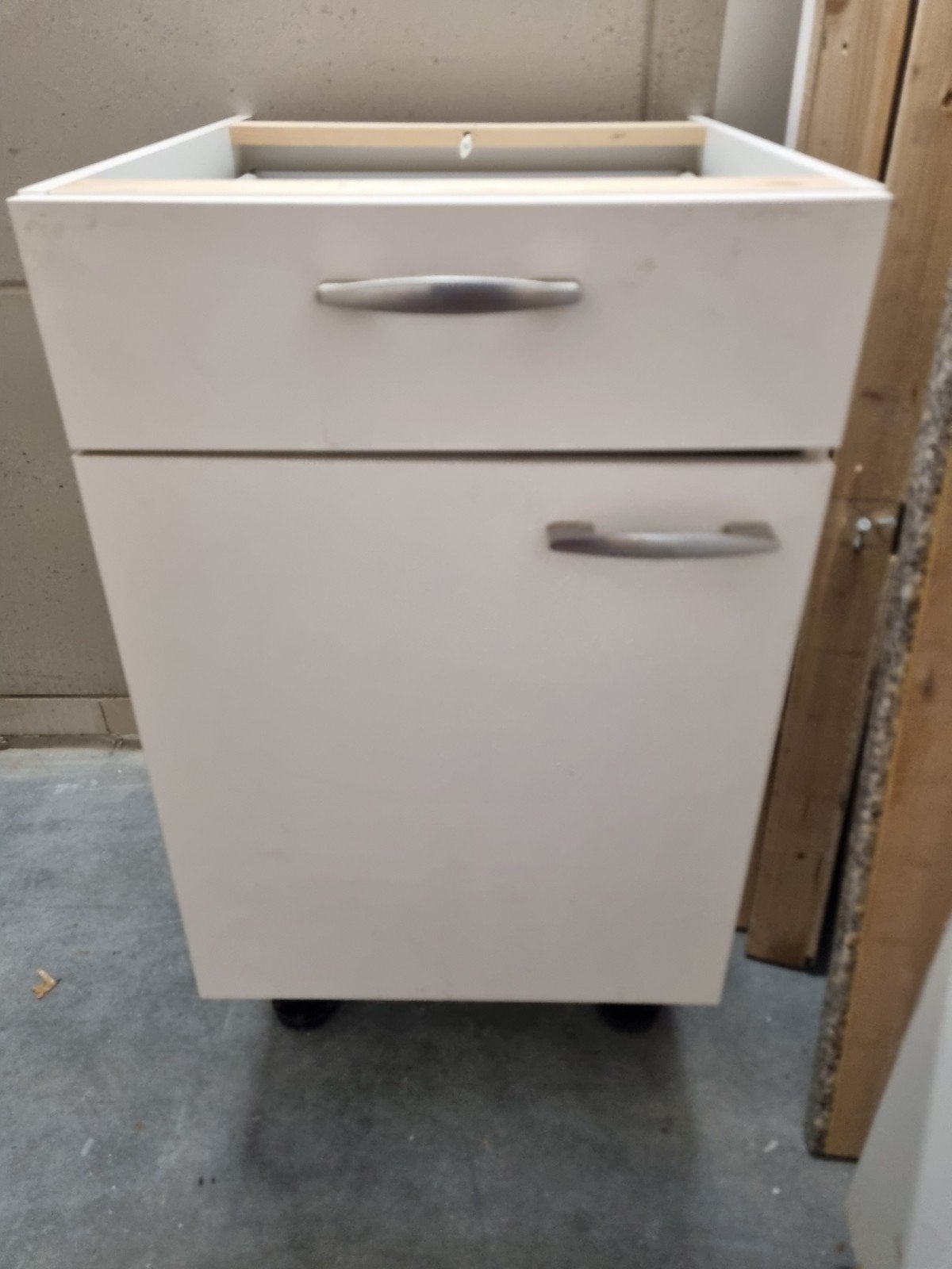 Bruynzeel kast, Ophalen