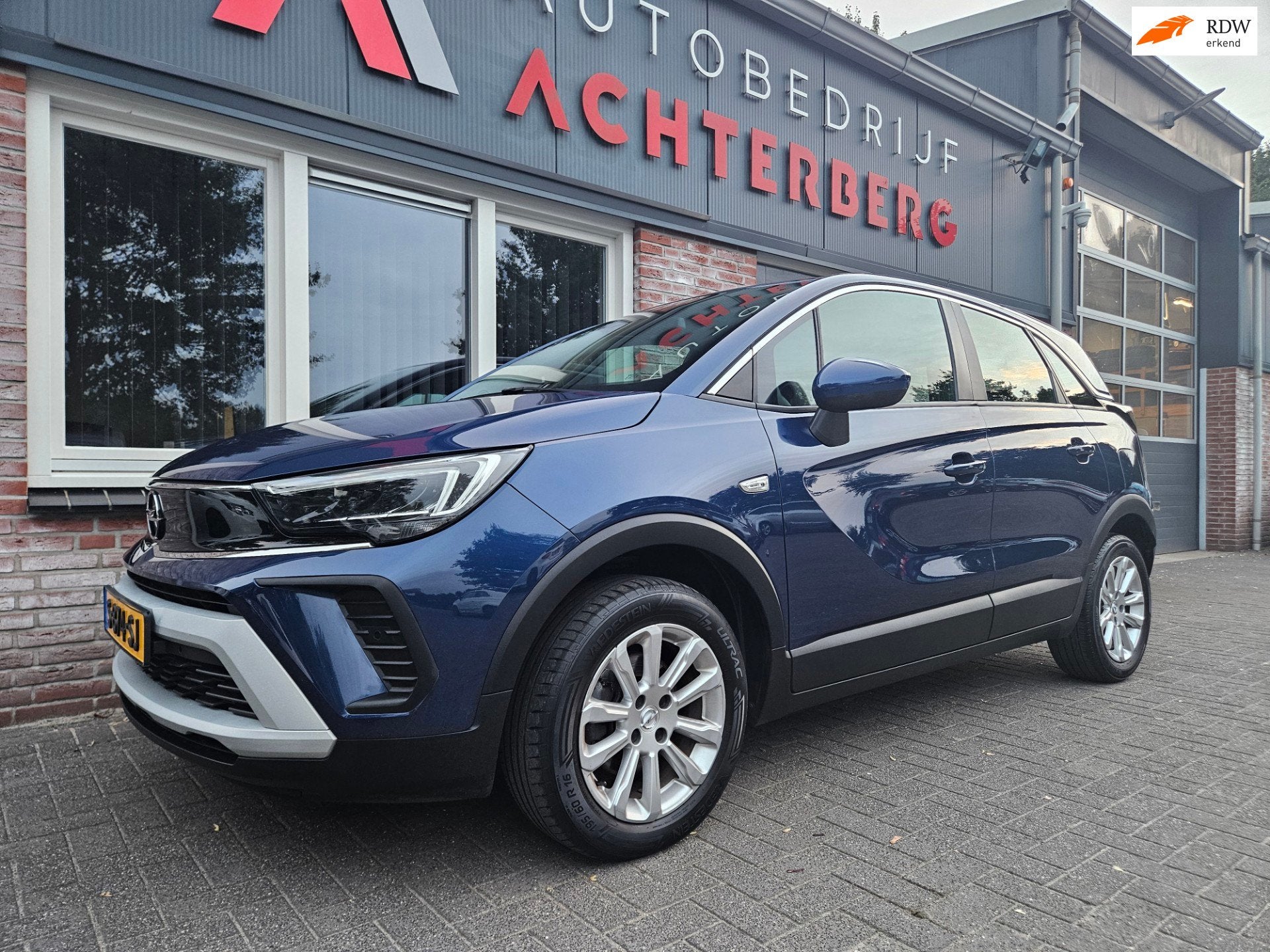 Opel Crossland 1.2 Turbo Elegance Trekhaak! Camera! Airco! C, Auto's, Voorwielaandrijving, Gebruikt, Euro 6, 1199 cc