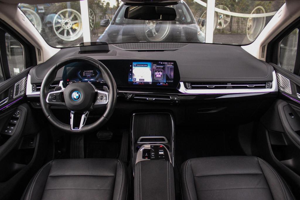 BMW 2-serie Active Tourer 230e xDrive Luxury Line | 1e eigen, Auto's, BMW, Automaat, Gebruikt, Zwart, 1820 kg