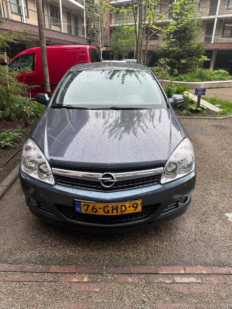 Opel Astra 1.6 16V GTC 85KW 2008 Grijs, Auto's, Opel, Voorwielaandrijving, 15 km/l, 625 kg, 4 cilinders