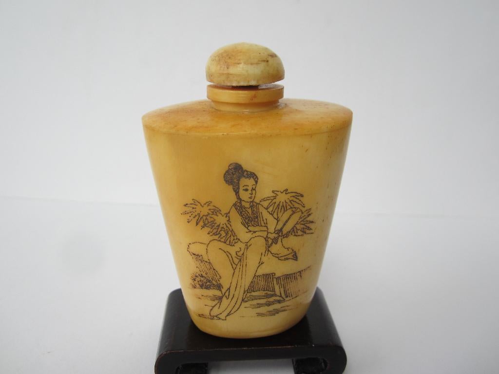 Chinees/Chinese snuifflesje /snuff bottle met lepel #6130, Antiek en Kunst, Ophalen of Verzenden