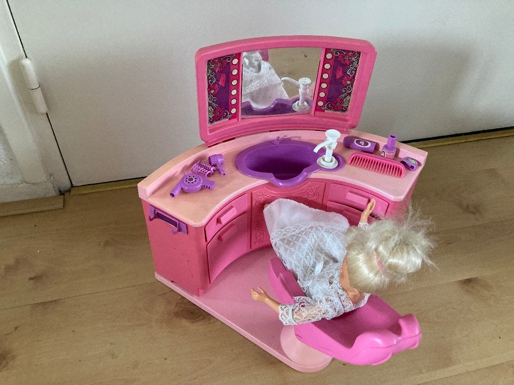 Barbie toilettafel jaren 80, Ophalen of Verzenden, Gebruikt, Overige typen