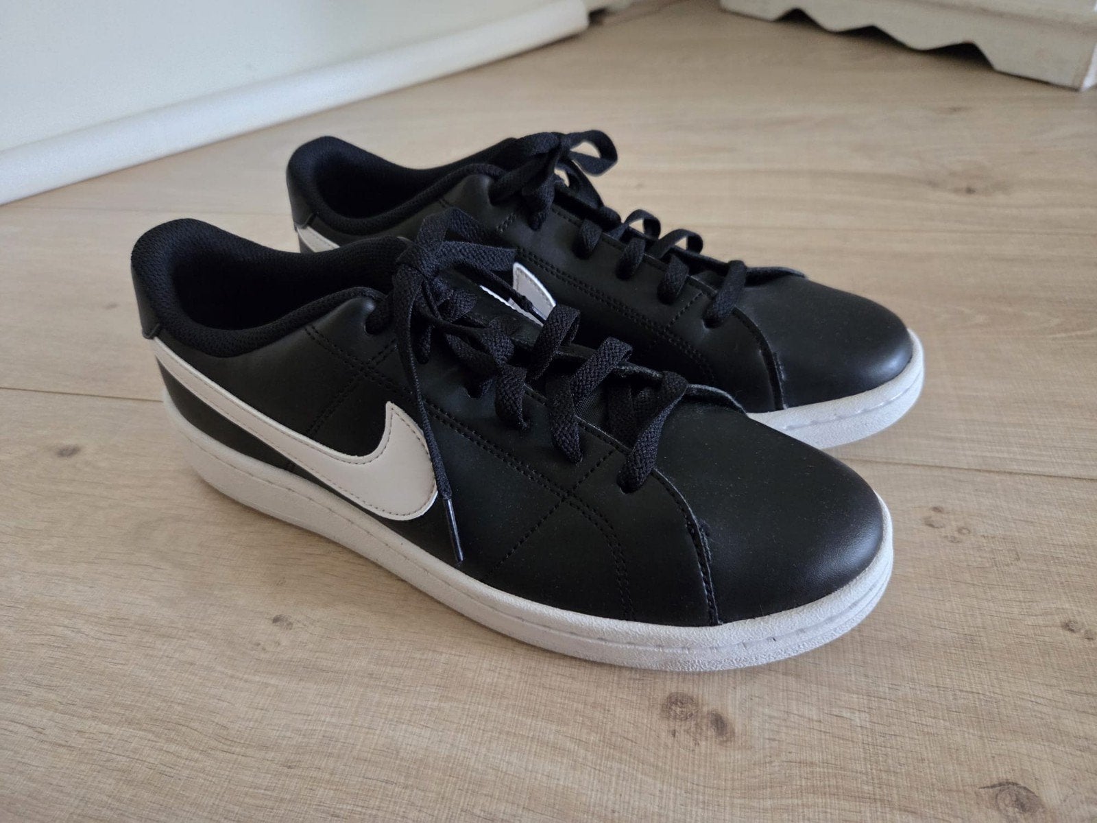 Nike Court Royale 2 Next Nature.
Nieuw, Ophalen of Verzenden, Nieuw, Wit