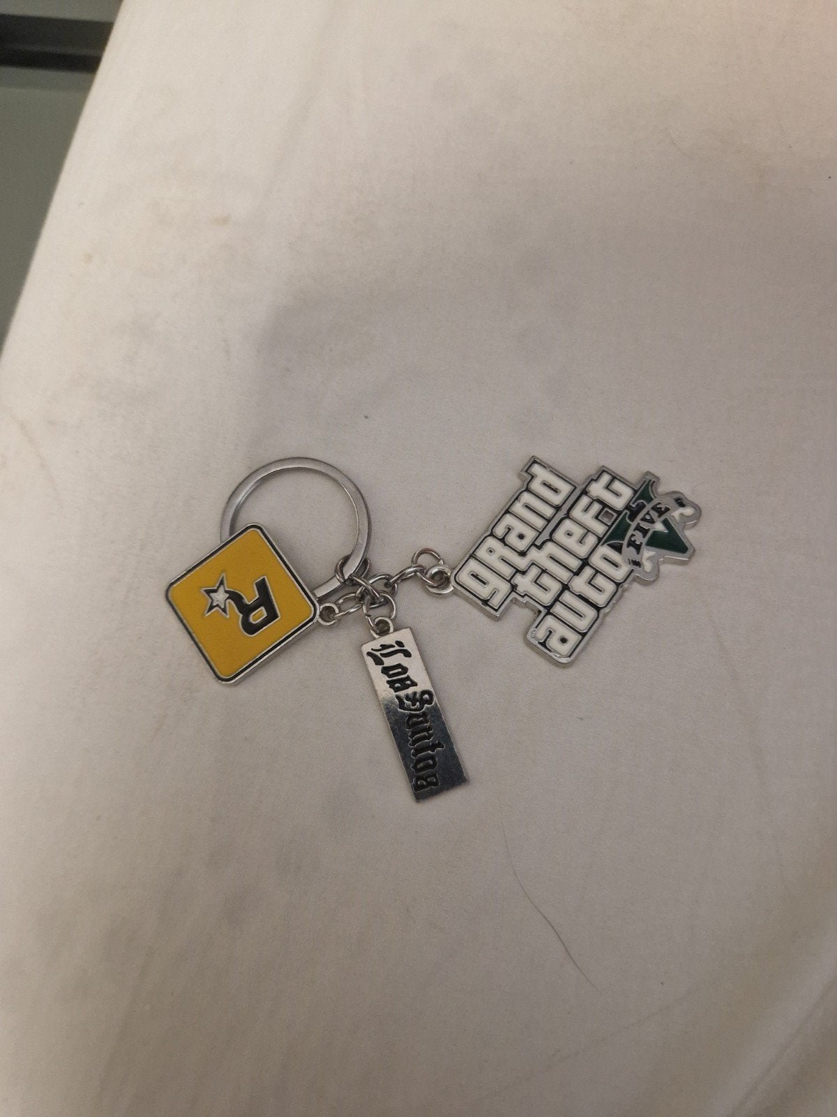 Grand Theft Auto V Sleutelhanger - GTA 5 Rockstar Games, Verzamelen, Sleutelhangers, Ophalen of Verzenden, Gebruikt, Merk