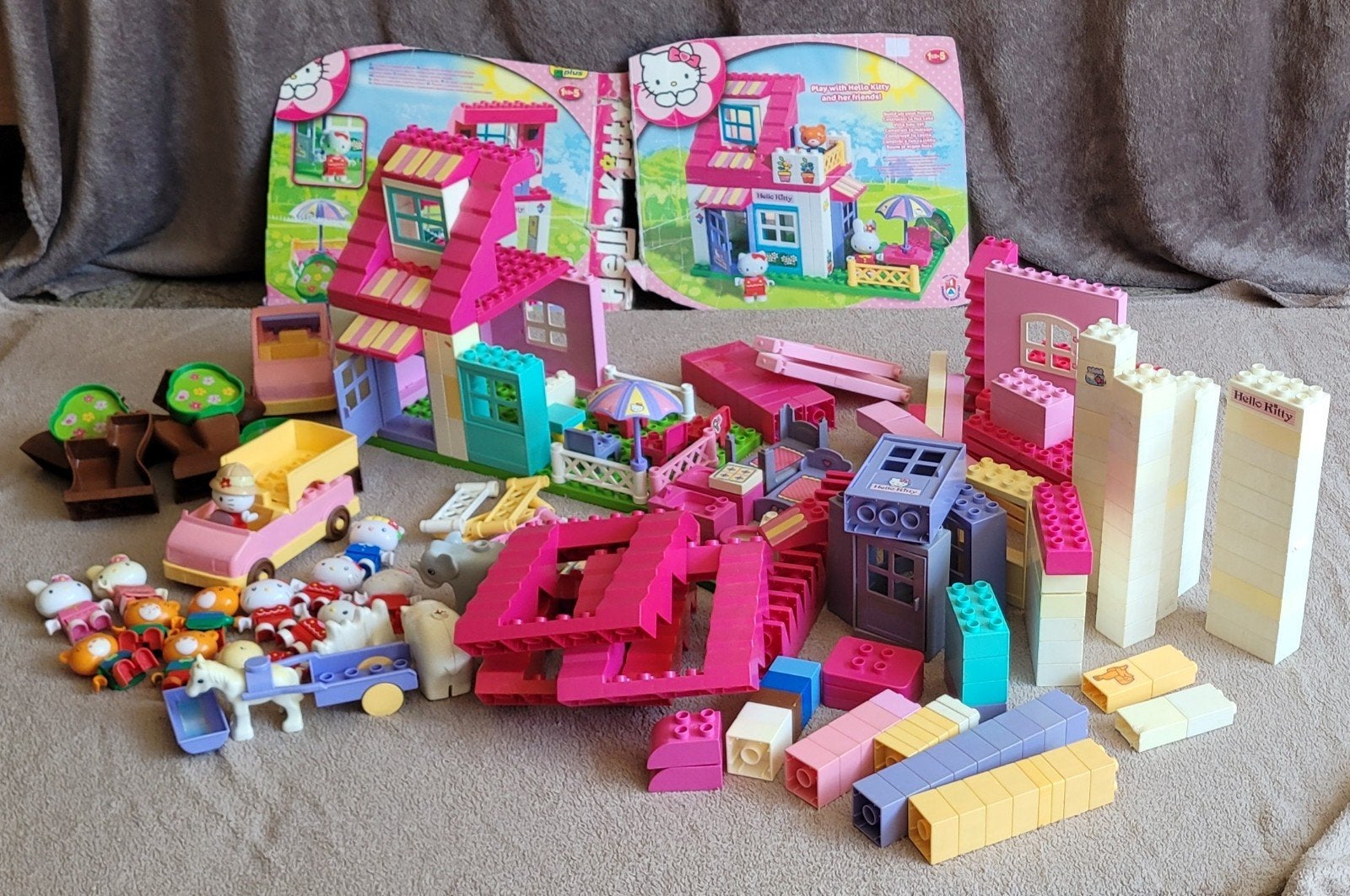 Hello Kitty bouwblokken set - huis en figuren, Ophalen of Verzenden