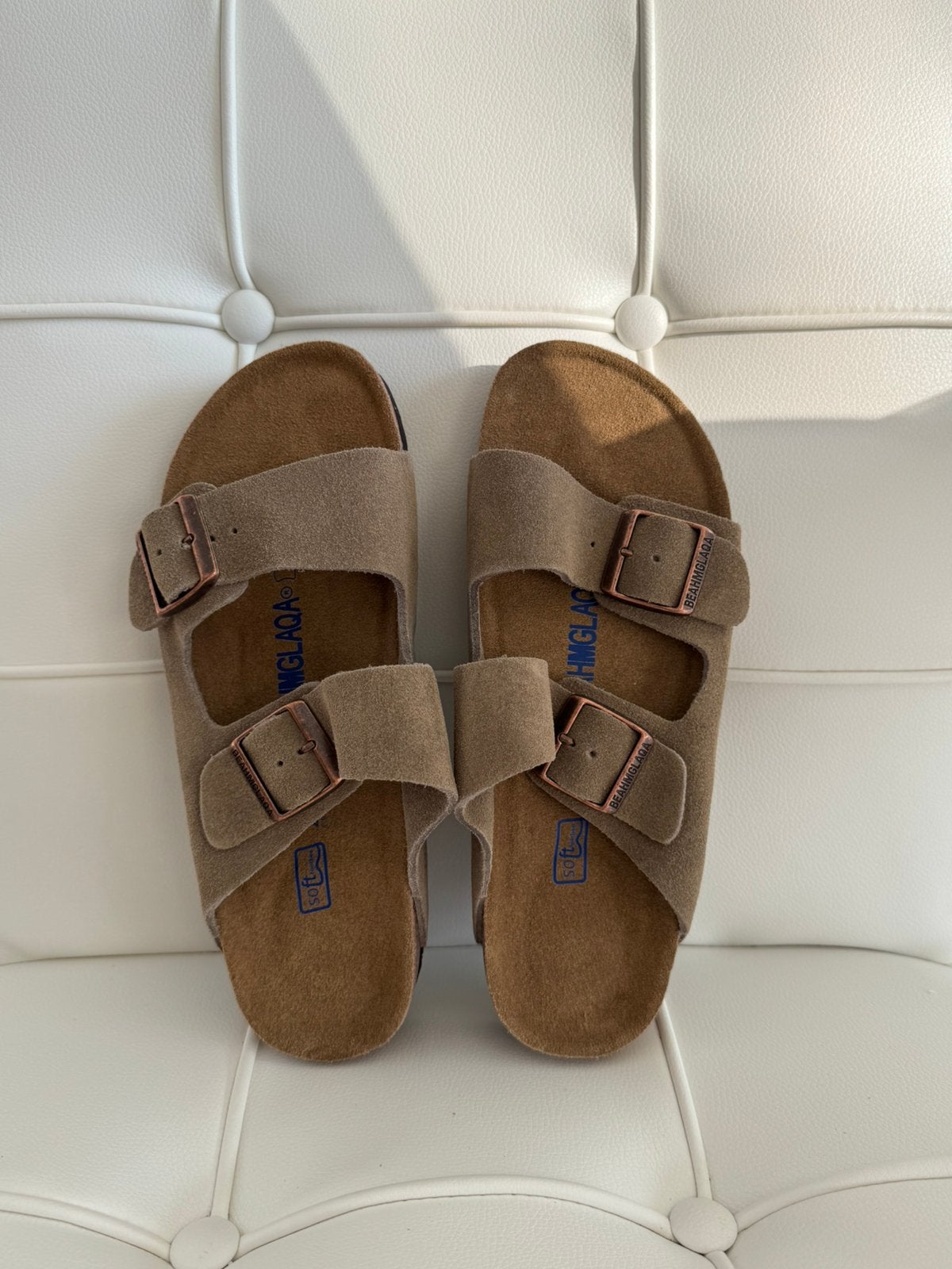 Brand New Suede Double-Strap Sandals (Taupe) – Fits Size 39, Kleding | Dames, Ophalen of Verzenden, Zo goed als nieuw, Bruin