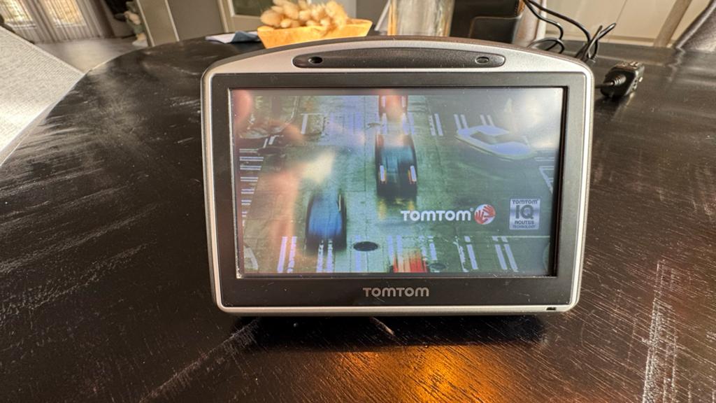 TomTom Go 630 Navigatiesysteem met Lader en Lederen Etui, Ophalen of Verzenden, Gebruikt