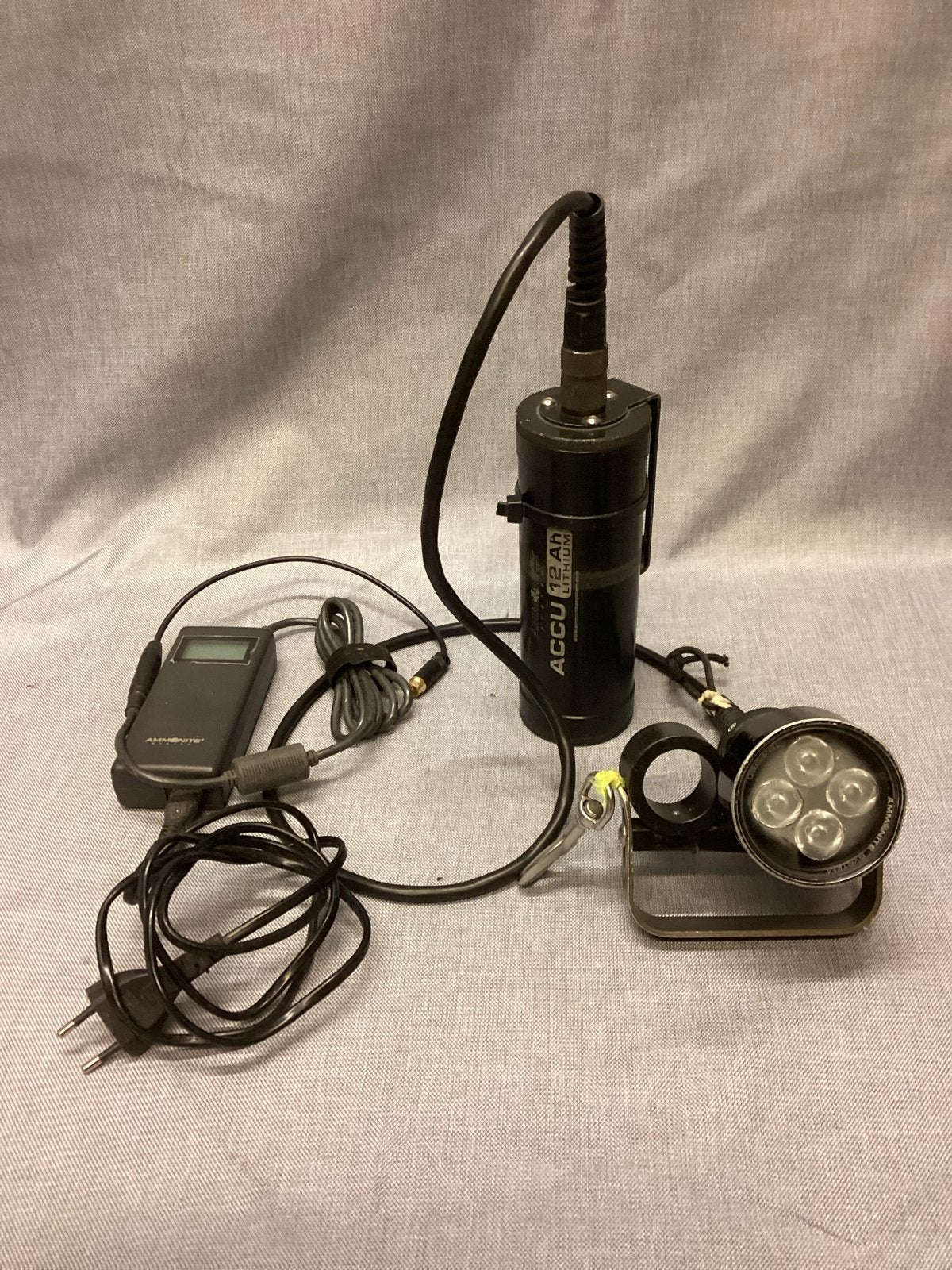 Amonite Kabel Duiklamp met 12Ah Lithium Batterij, Watersport en Boten, Ophalen of Verzenden, Zo goed als nieuw, Duiklamp