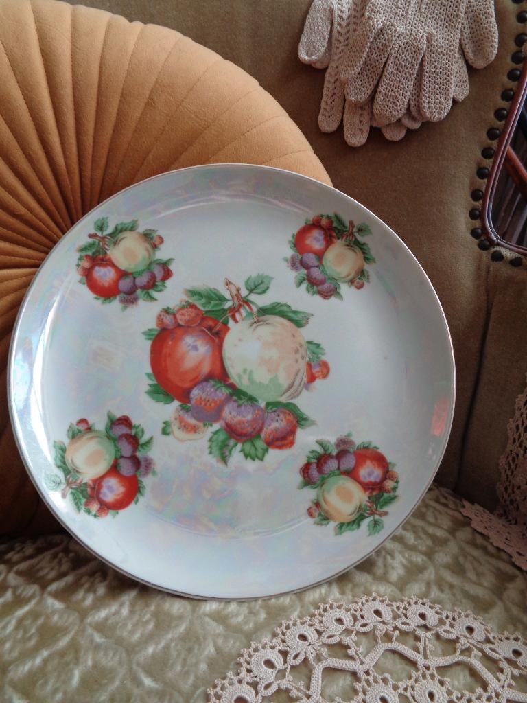 Brocant Groot Fruitbord / Bord Parelmoer ** Mimosa **, Antiek en Kunst, Antiek | Servies los, Ophalen of Verzenden