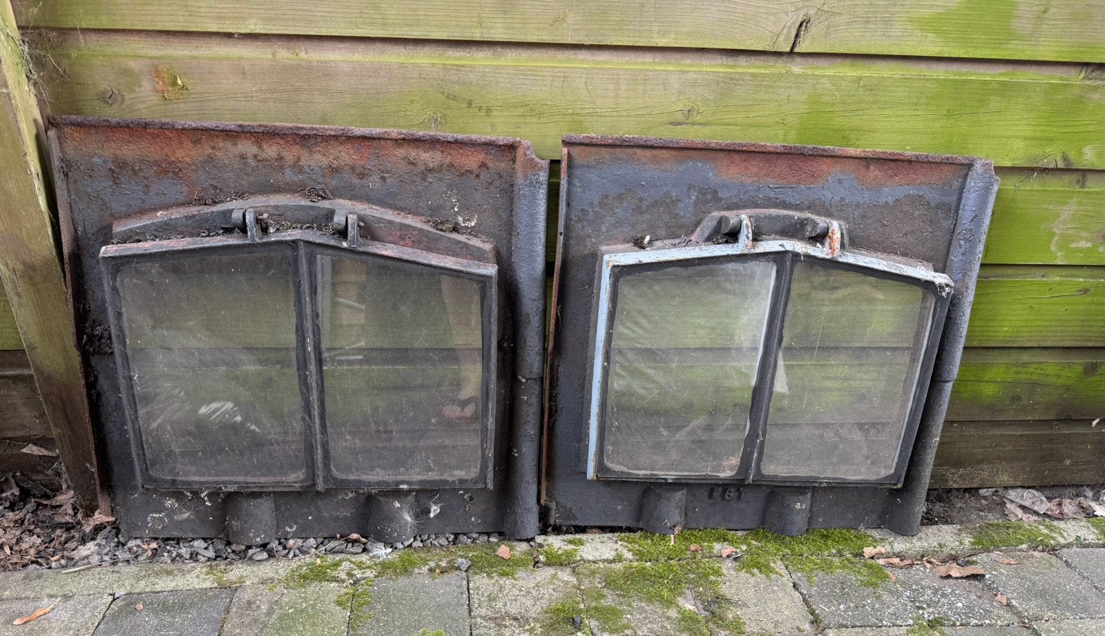 2 Oude Dakramen, Ophalen, Gebruikt, Zwart, Overige typen