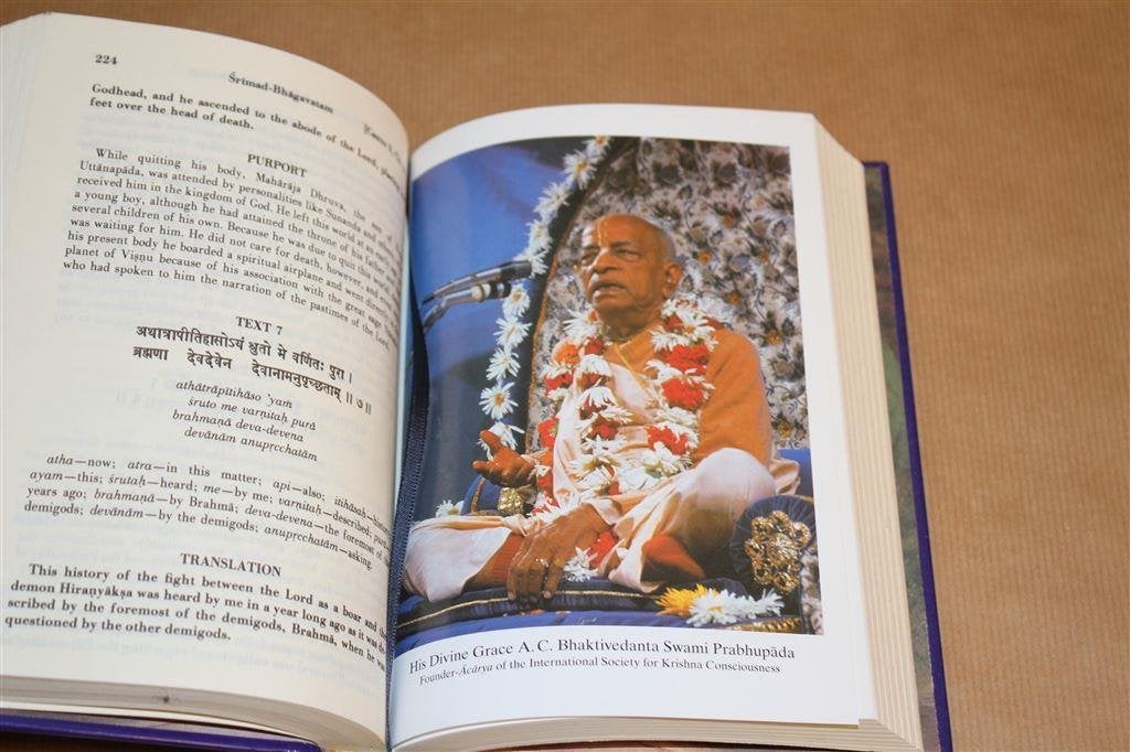 Srimad Bhagavatam. Third Canto: The Status Quo., Boeken, Ophalen of Verzenden, Gelezen, Overige onderwerpen, Achtergrond en Informatie
