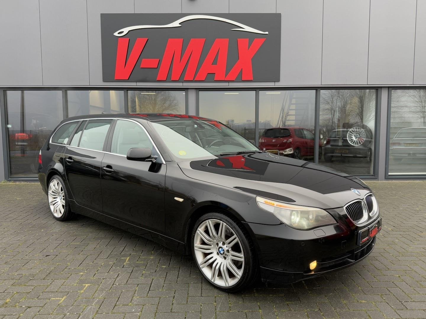 BMW 525i Touring AUT Exec Carplay Xenon Leer Stoelvw NaviPro, Automaat, Achterwielaandrijving, 2497 cc, 2000 kg