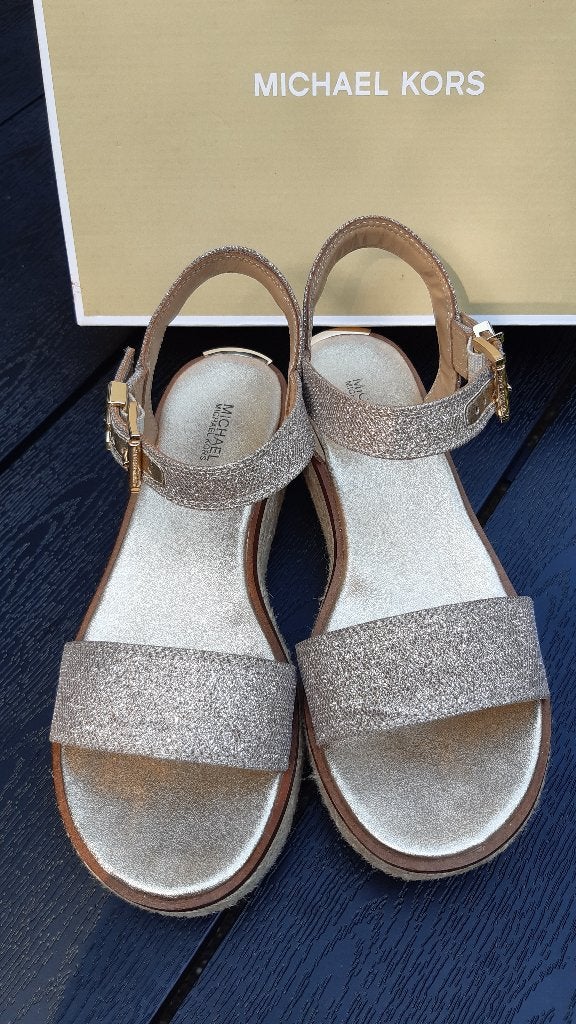Michael Kors sandalen goud leer voetbed/binnenzijde mt 39, Zo goed als nieuw, Overige kleuren, Michael Kors, Sandalen of Muiltjes