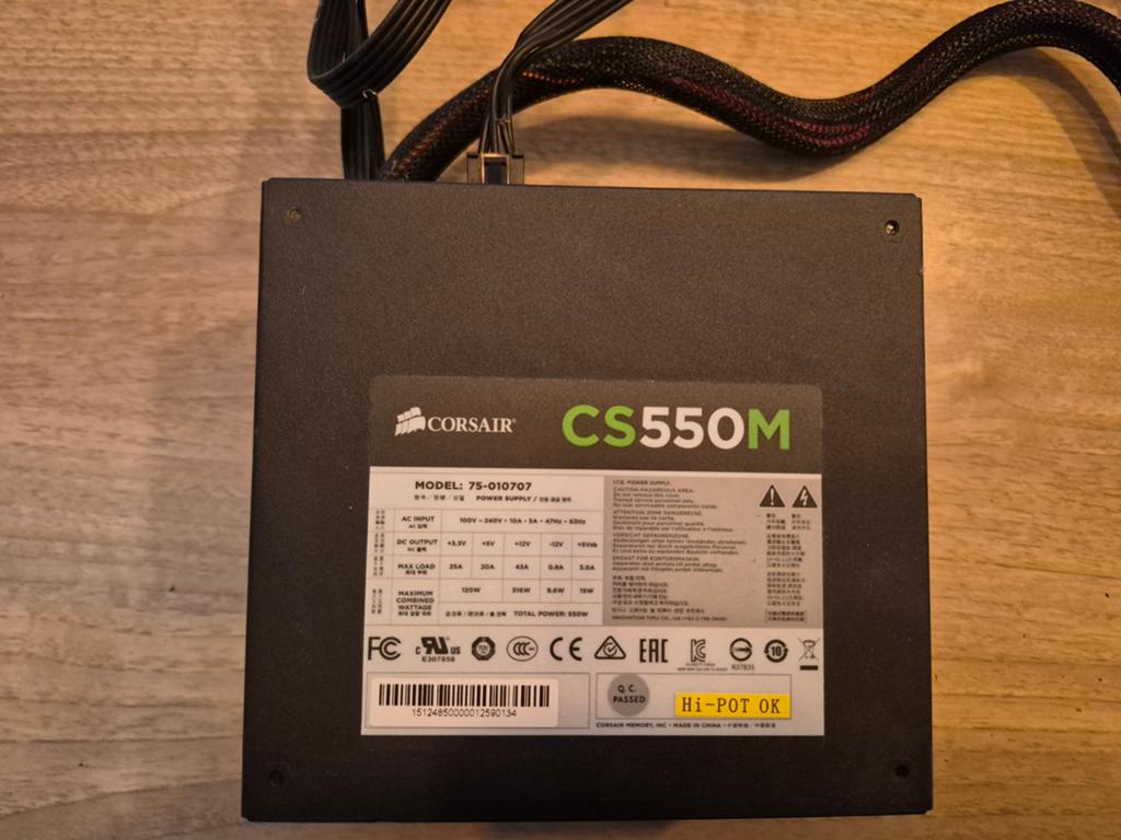 Corsair CS550M, Ophalen of Verzenden