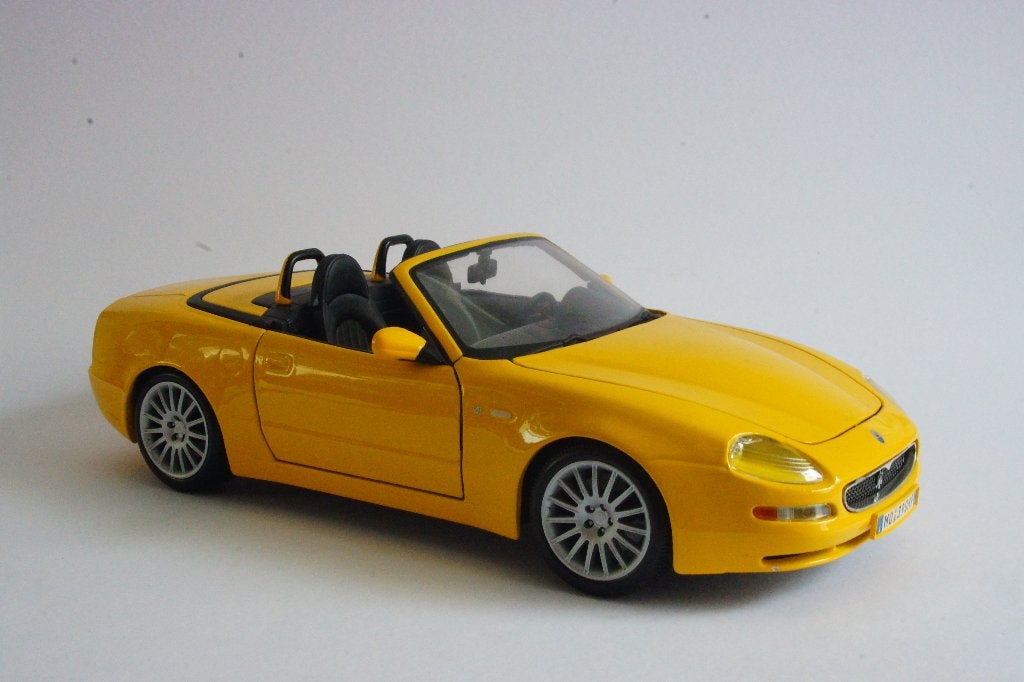 Maisto 1:18 Maserati Spider, Hobby en Vrije tijd, Ophalen of Verzenden, Zo goed als nieuw, Auto, Maisto