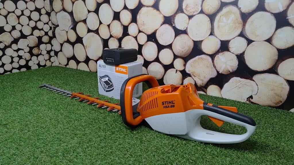 ZEER NETTE Stihl HSA 86 Accu Heggenschaar 62CM - SET, Ophalen of Verzenden, Zo goed als nieuw, Accu, Stihl