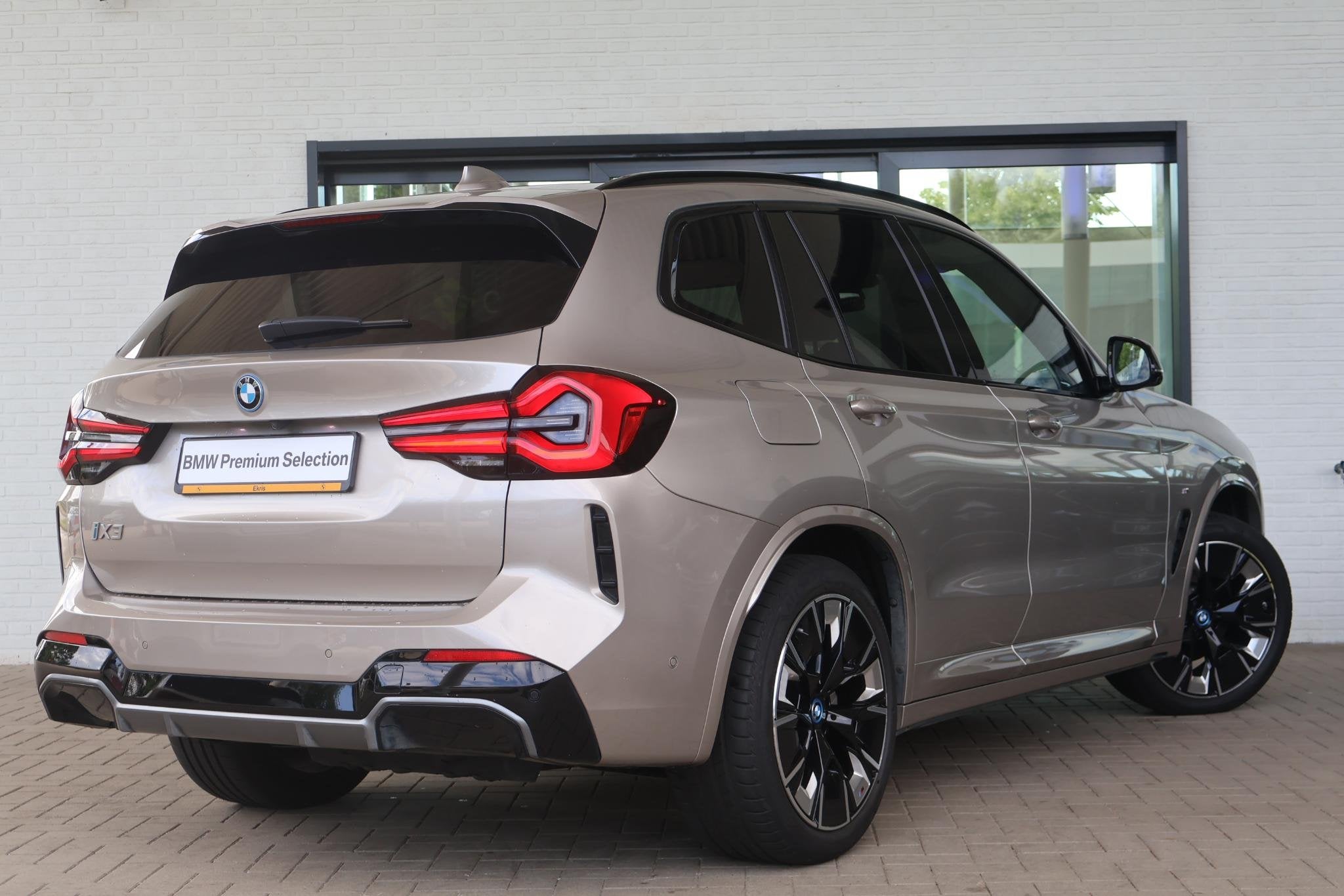 BMW iX3 Executive 80 kWh | Harman Kardon | Panoramadak | M S, Auto's, BMW, Automaat, Achterwielaandrijving, Gebruikt, 286 pk