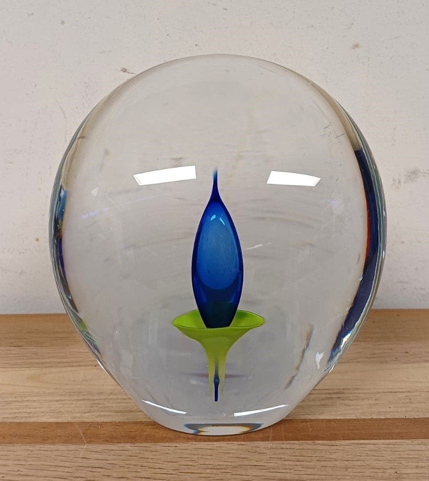 Vintage glazen Beranek met blauwe Calla lelie, Ophalen of Verzenden, 16 cm, Glas