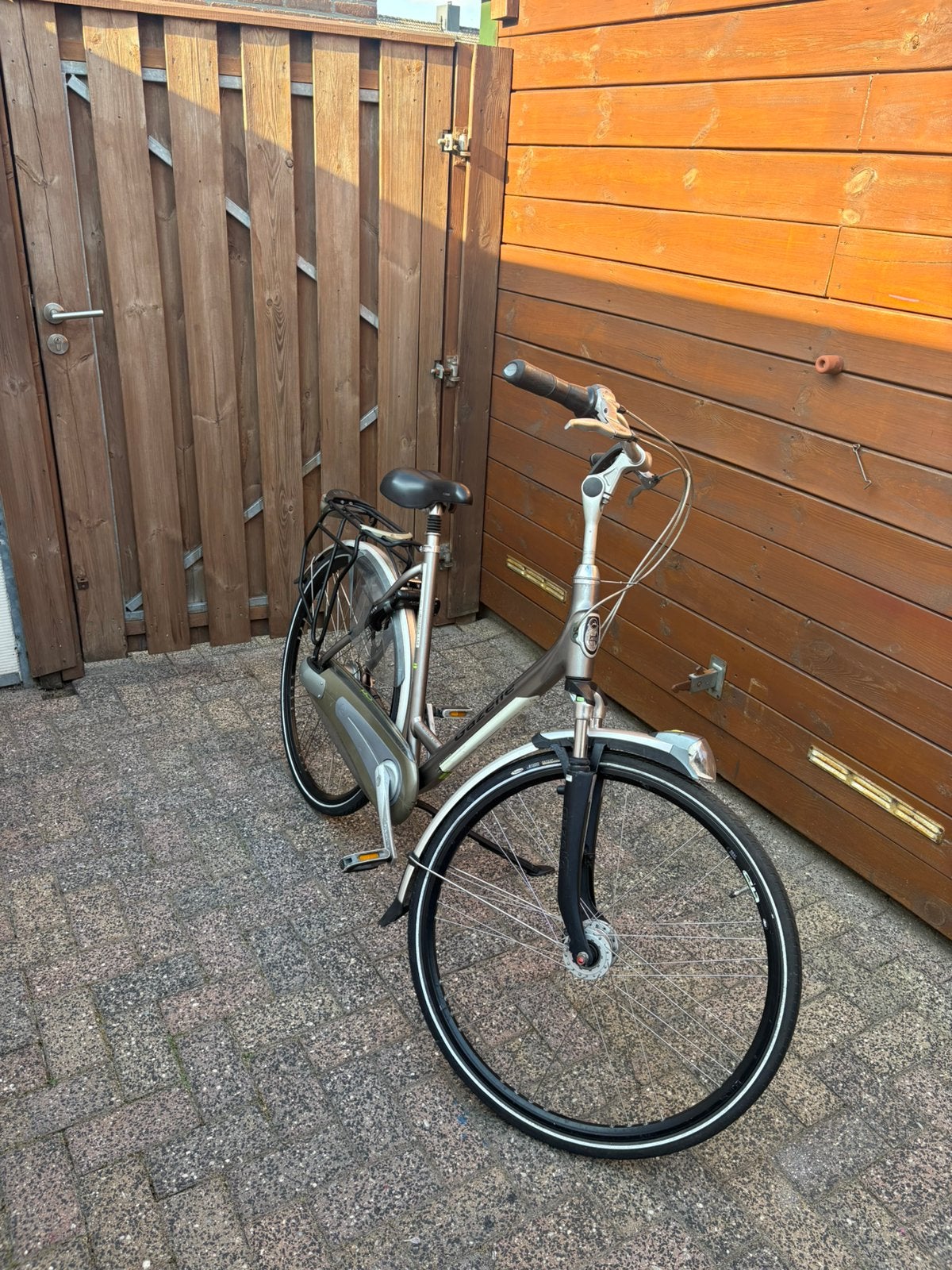 Gazelle Montreux Ltd 28 inch 53cm Damesfiets limited edition, Ophalen, Versnellingen, Gazelle, 53 tot 56 cm