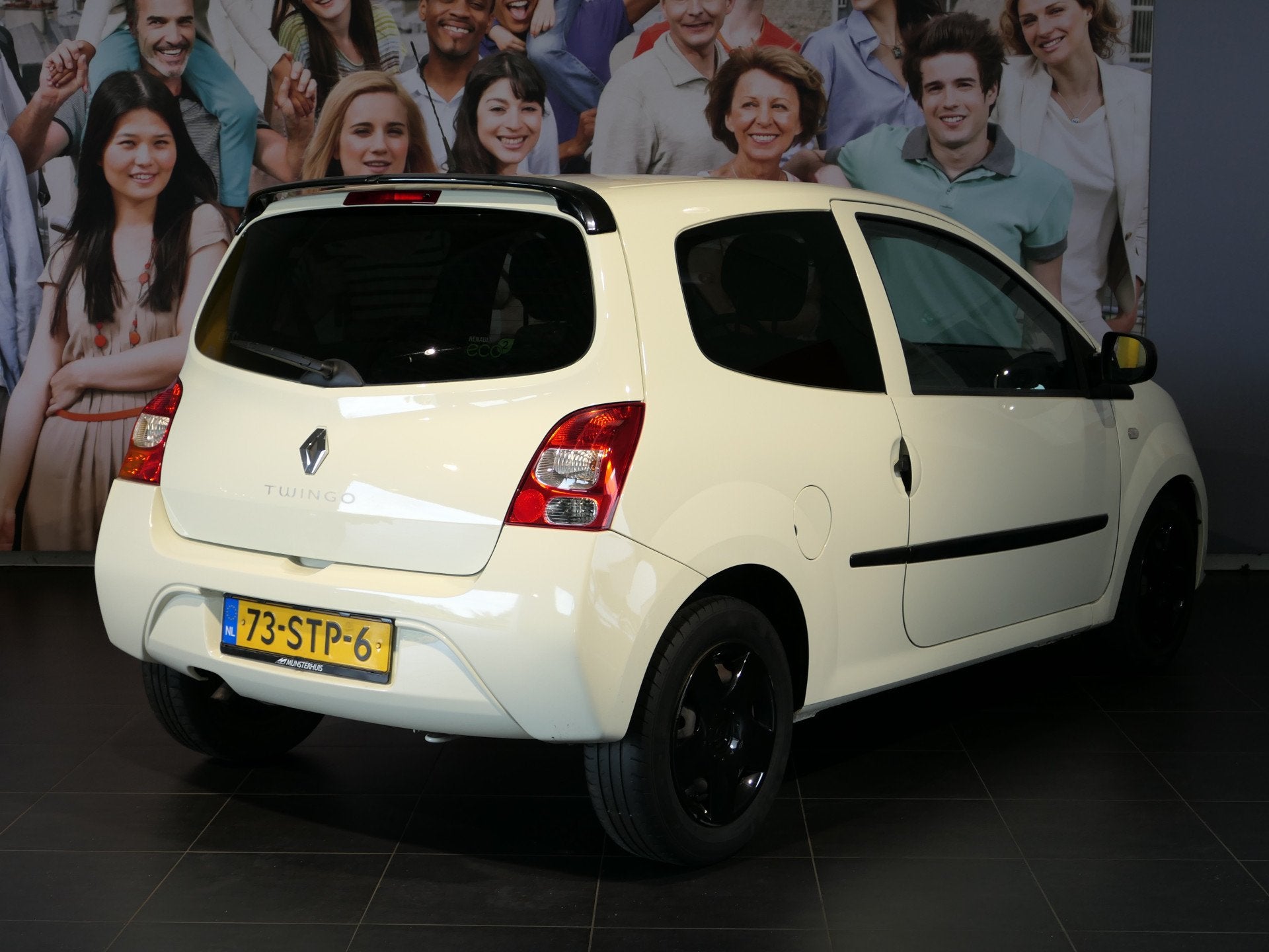 Renault Twingo 1.2-16V Collection *Meeneemprijs* *Dealer ond, Gebruikt, Zwart, 4 cilinders, 4 stoelen