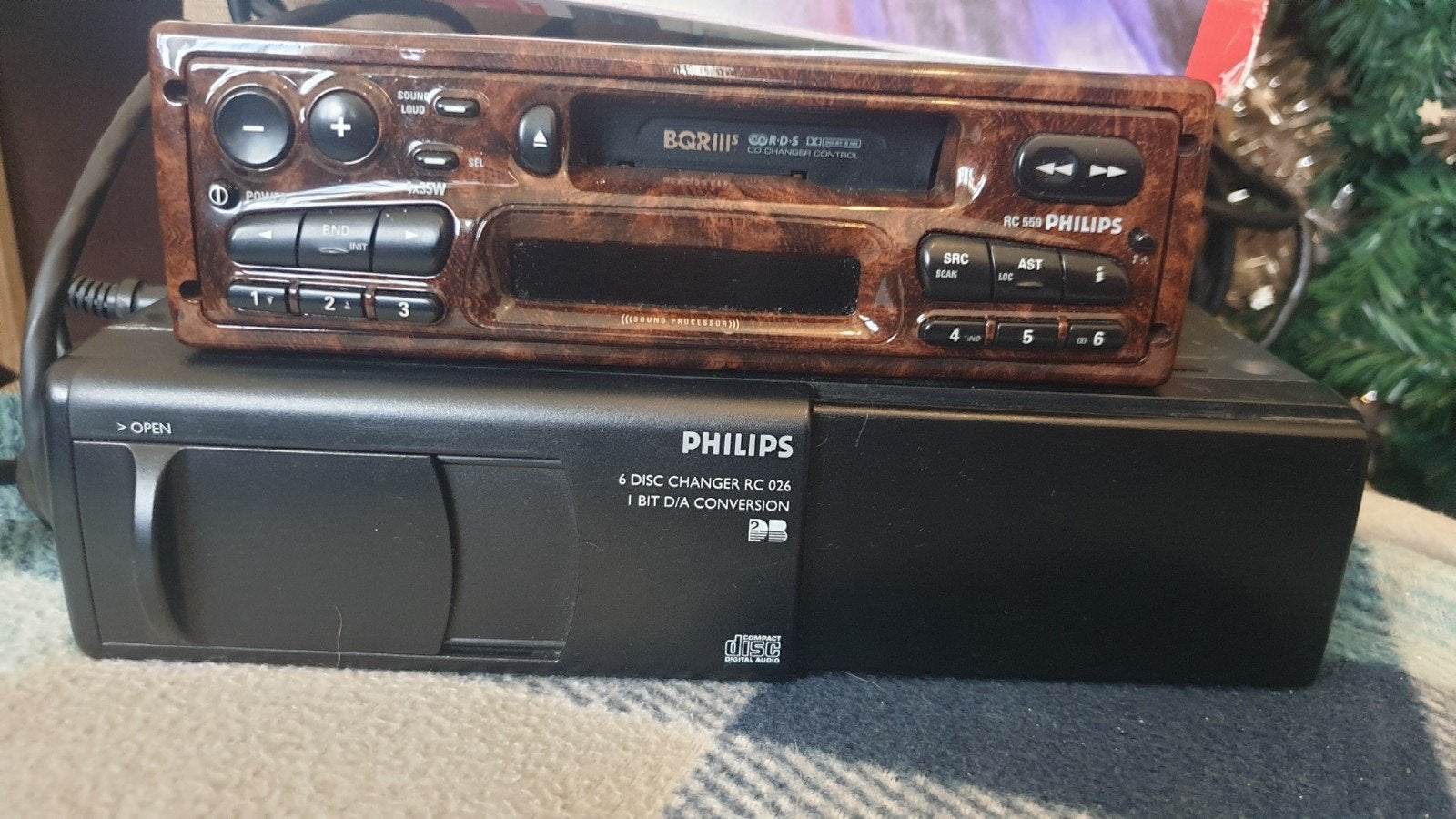 philips autoradio houten front met cd changer, Auto diversen, Ophalen of Verzenden