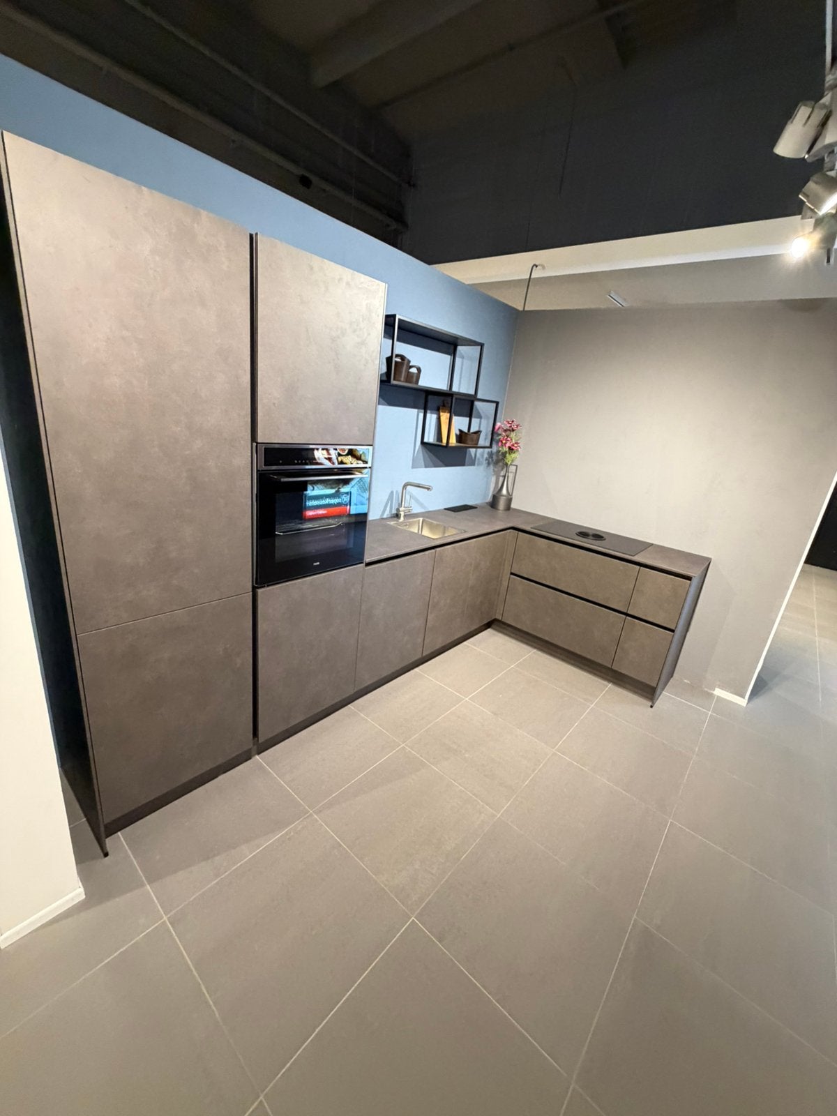 Showroomkeuken Rodez terra grijs, Ophalen, Hoekkeuken, Nieuw, Grijs