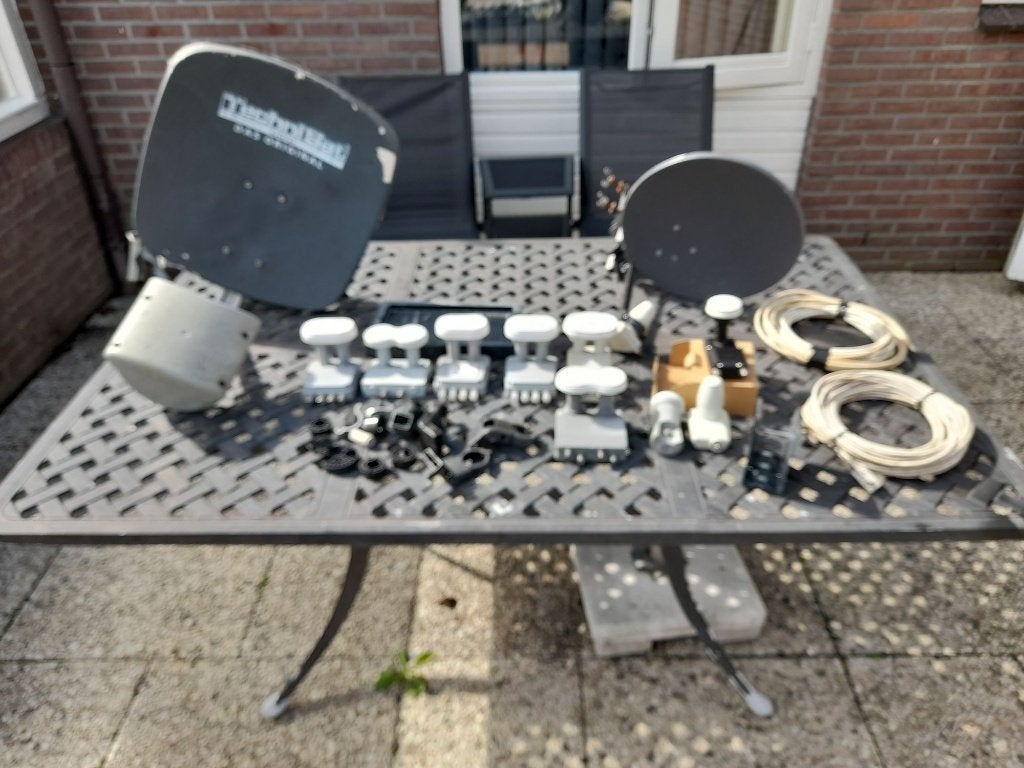 Satelliet spullen, Audio, Tv en Foto, Schotelantennes, Ophalen of Verzenden, Zo goed als nieuw, (Schotel)antenne-accessoires, Overige merken