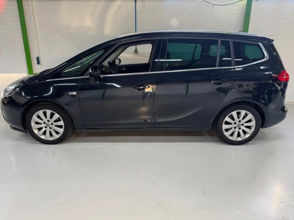 Opel ZAFIRA 1.4 COSMO / 7-persoon / Camera / Trekhaak / PDC, Auto's, Gebruikt, Euro 6, 4 cilinders, 7 stoelen