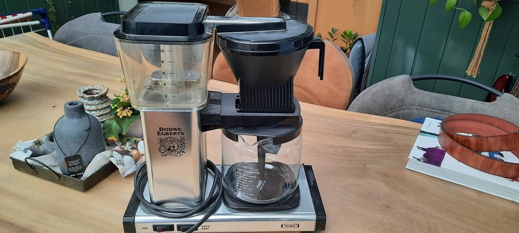 Douwe Egbert koffiezetapparaat, Gebruikt, 10 kopjes of meer, Koffiemachine, Gemalen koffie