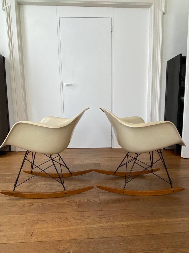 Eames RAR originele rocking chair fiberglass - 2x, Huis en Inrichting, Stoelen, Ophalen, Gebruikt, Twee, Vintage designer classic