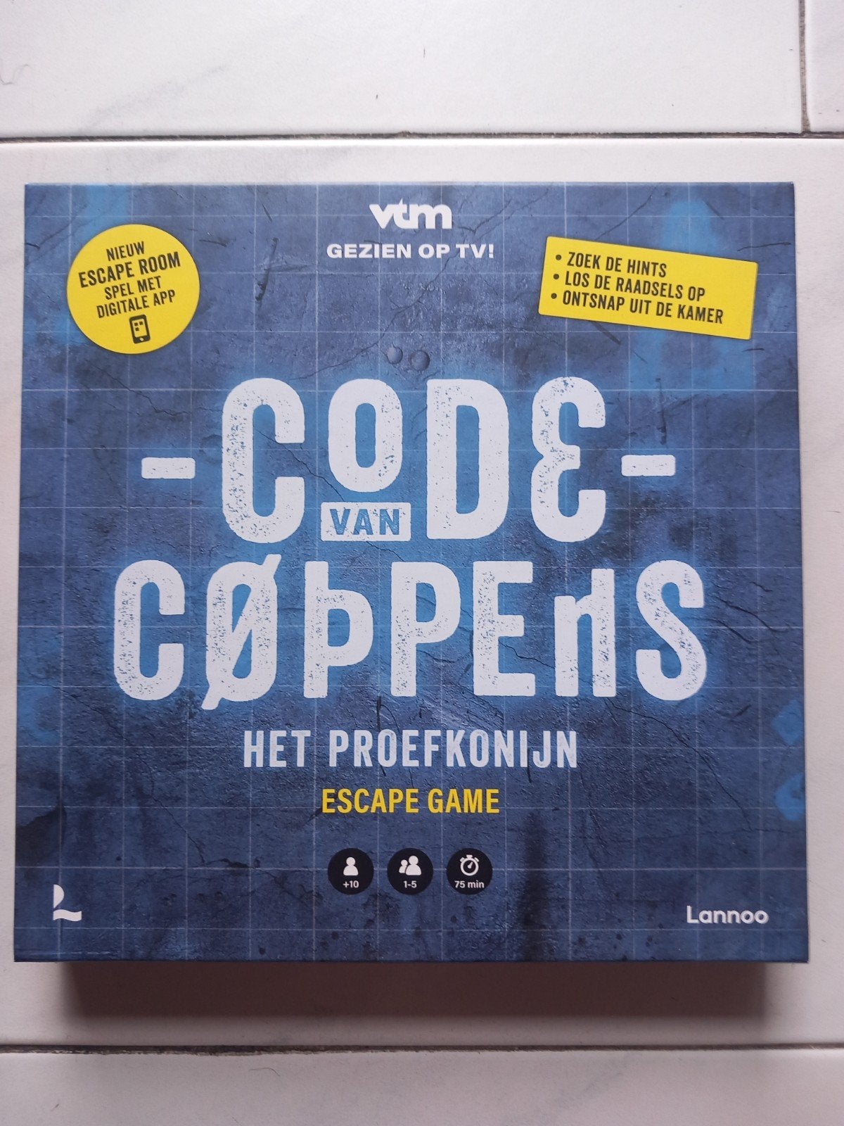 Code van Coppens: Het Proefkonijn - Escape Game, Vijf spelers of meer, Ophalen of Verzenden, Zo goed als nieuw, Lannoo