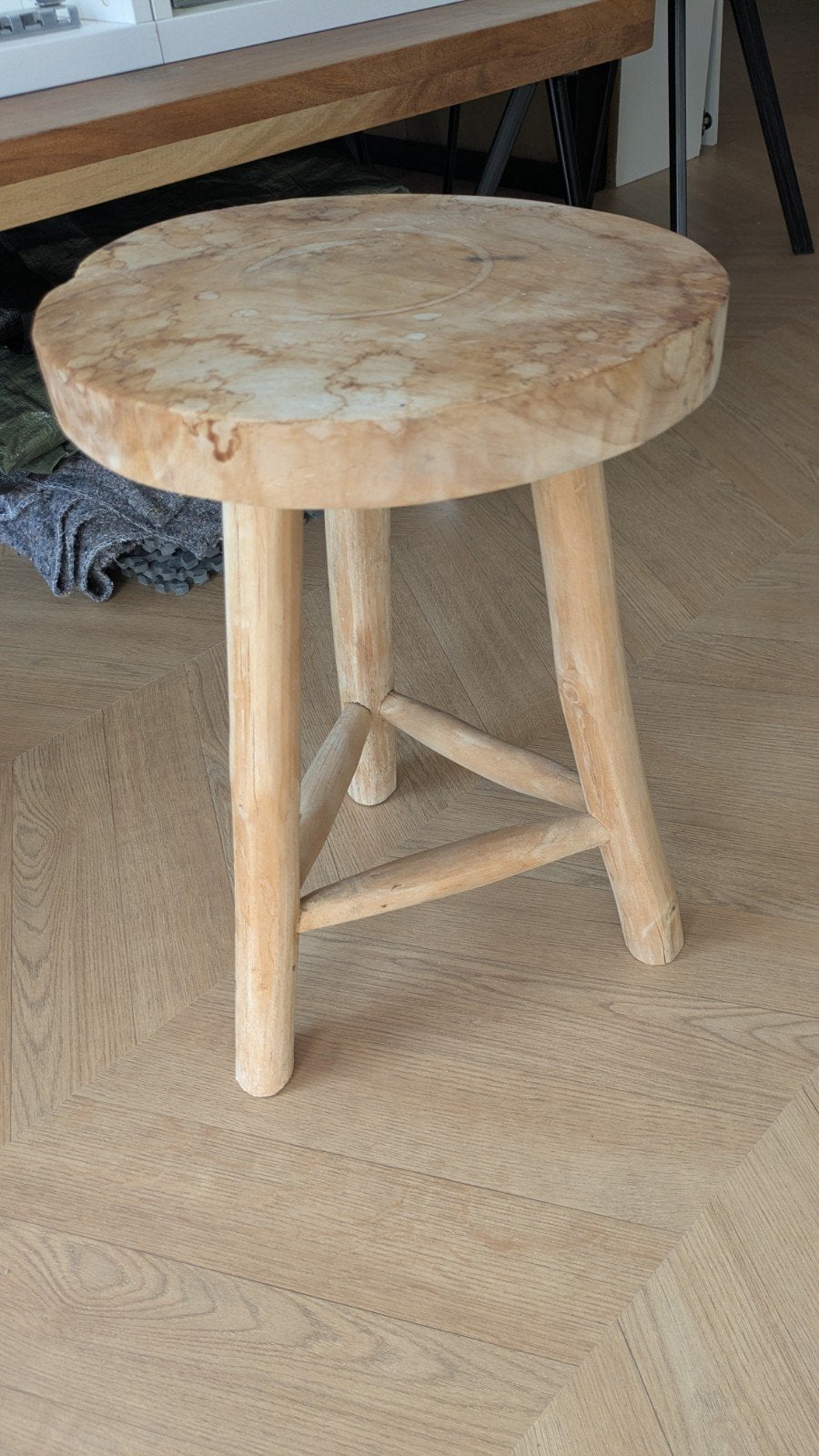 Houten krukje, Huis en Inrichting, Ophalen of Verzenden, Hout