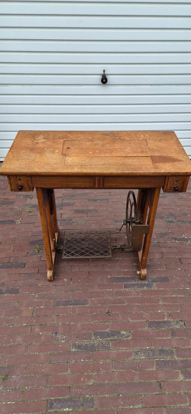 Antieke Pfaff ELTE PE30 Naaimachine met Houten Tafel, Ophalen