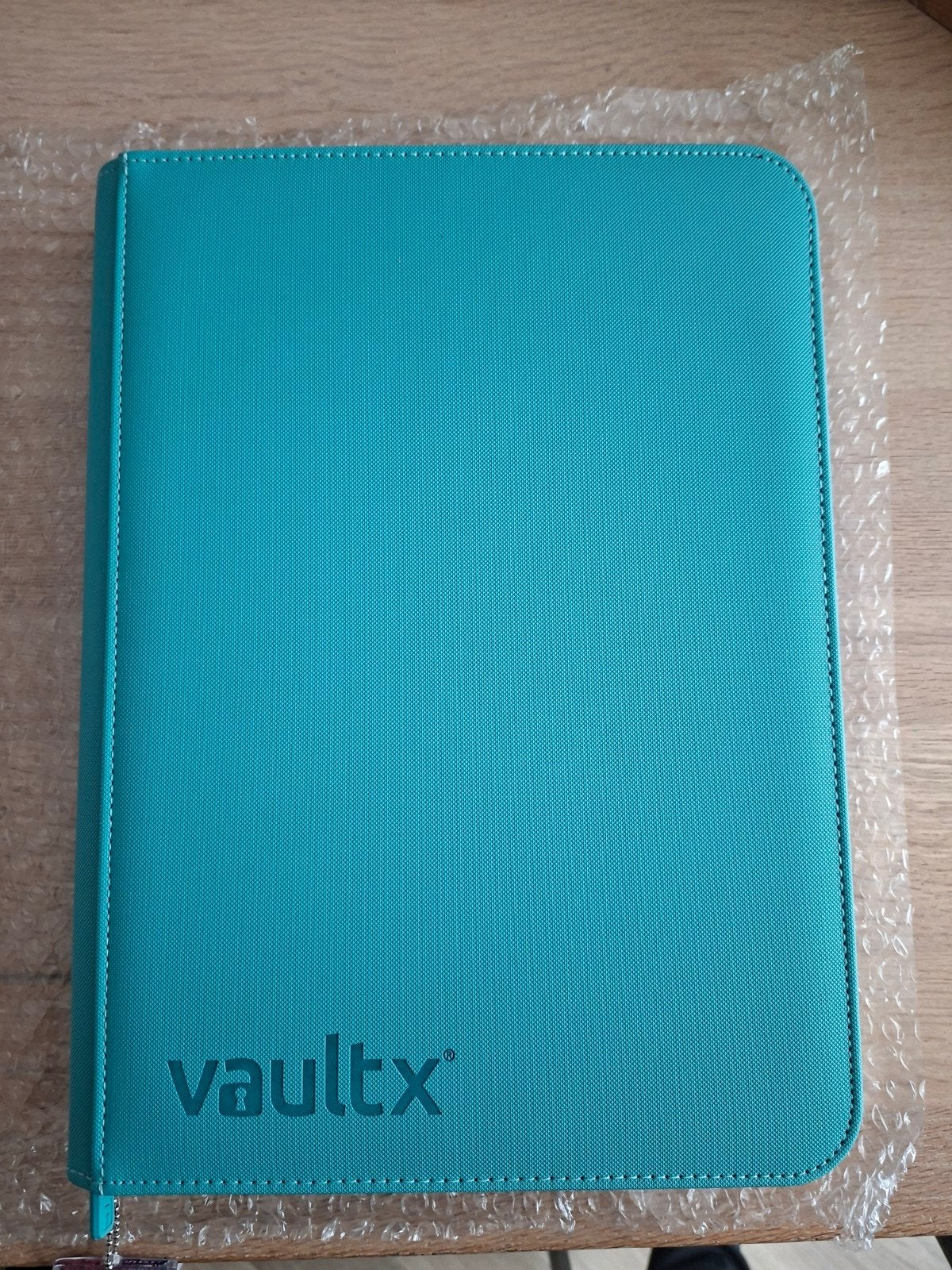 Pokémon 151 Volledige Set in VaultX Binder, Ophalen, Zo goed als nieuw, Meerdere kaarten