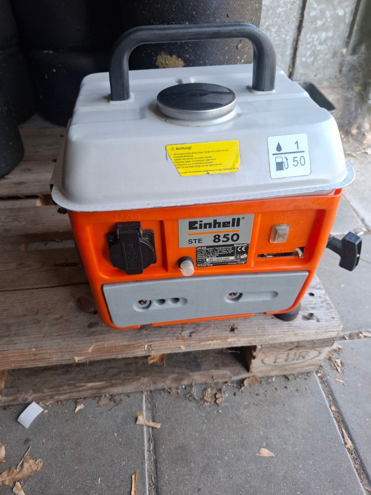 einhell 800w aggregaat, Ophalen, Gebruikt, Minder dan 5 kVA, Benzine