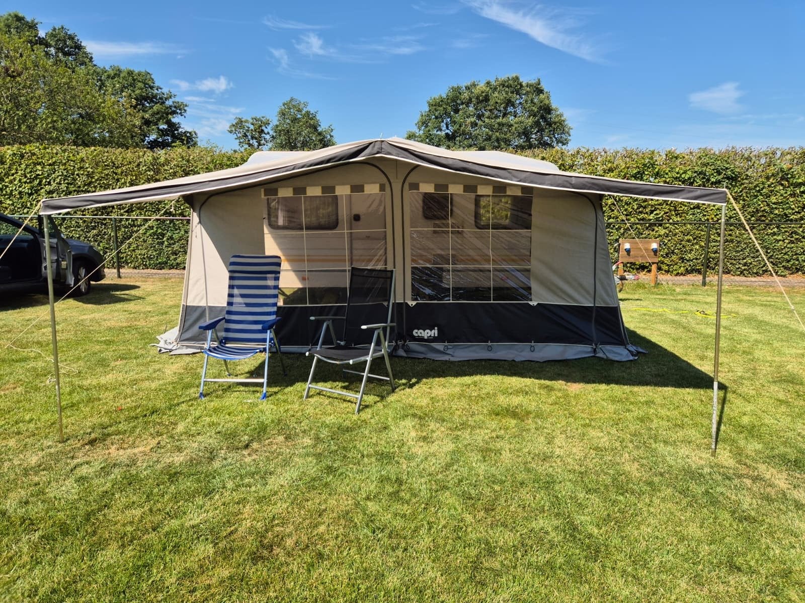 Knaus Country 8404 uit 1993 DEZE WEEK OPGEZET TE BEZICHTIGEN, Caravans en Kamperen, Caravans, Rondzit, Omvormbare zithoek, 750 - 1000 kg