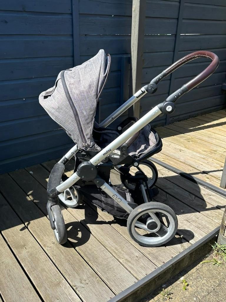 Mutsy Evo kinderwagen 3‑in‑1 + reiswieg & Maxi‑Cosi adapters, Kinderen en Baby's, Kinderwagens en Combinaties, Ophalen, Gebruikt