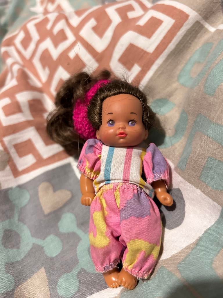 Vintage Barbie lil friends kleine vriendjes pop doll 1976, Ophalen of Verzenden, Zo goed als nieuw, Fashion Doll