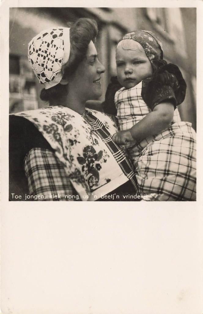 Spakenburg, moeder kind, klederdracht, Ophalen of Verzenden, 1940 tot 1960, Ongelopen, Utrecht