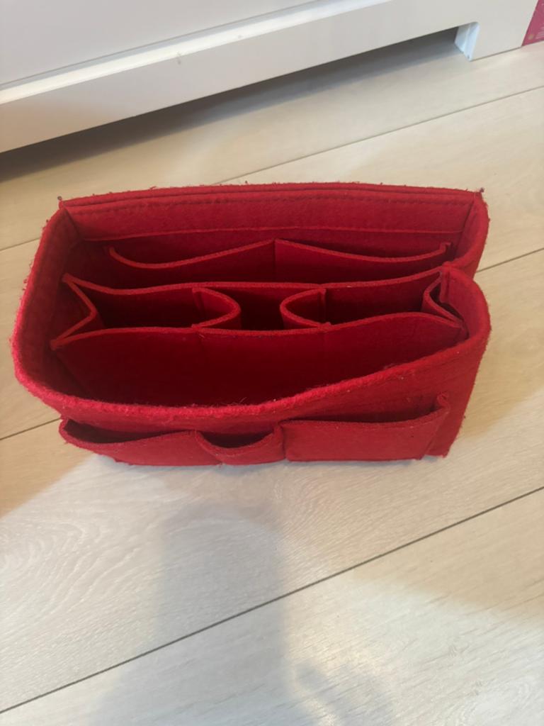 Rode vilten tas organizer, diverse vakken, Ophalen of Verzenden, Gebruikt, Rood, Overige typen