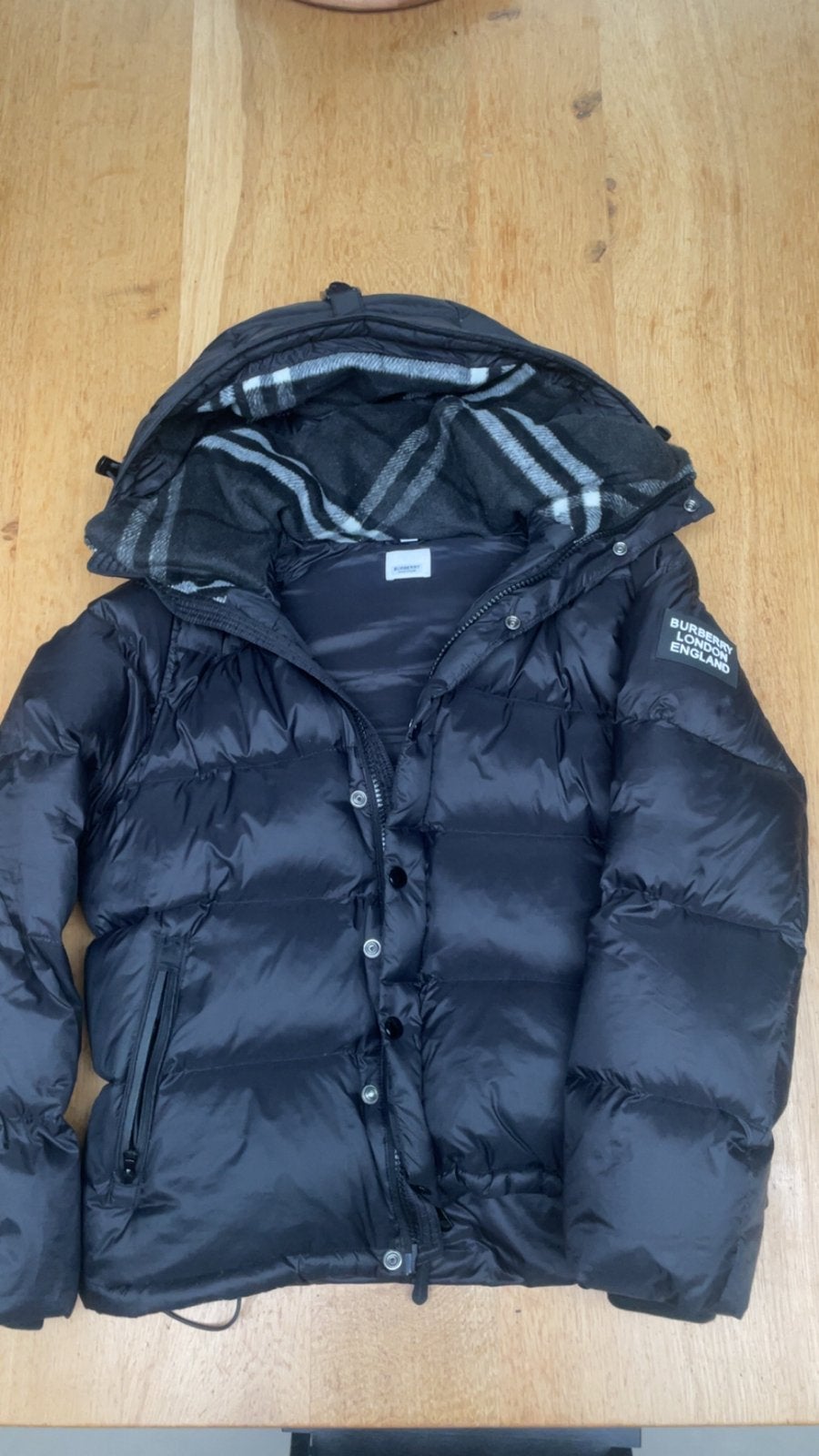 Burberry London England Puffer Jas Maat M Zwart, Ophalen of Verzenden, Zo goed als nieuw, Maat 48/50 (M), Zwart