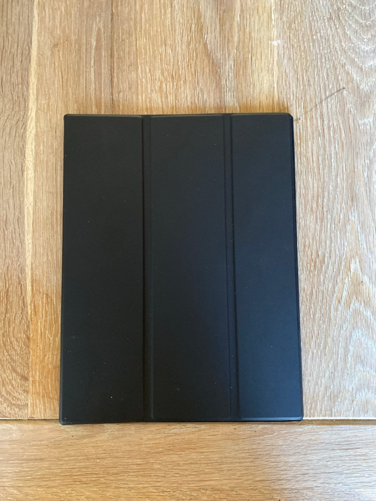 Trifold hoes voor Remarkable 2 - Zwart, Ophalen of Verzenden, Zo goed als nieuw, 10 inch, Bescherming voor- en achterkant