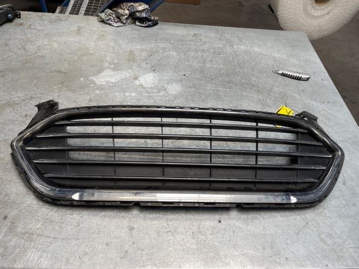 Grille van een Ford Mondeo, Gebruikt, -, -, Ophalen of Verzenden