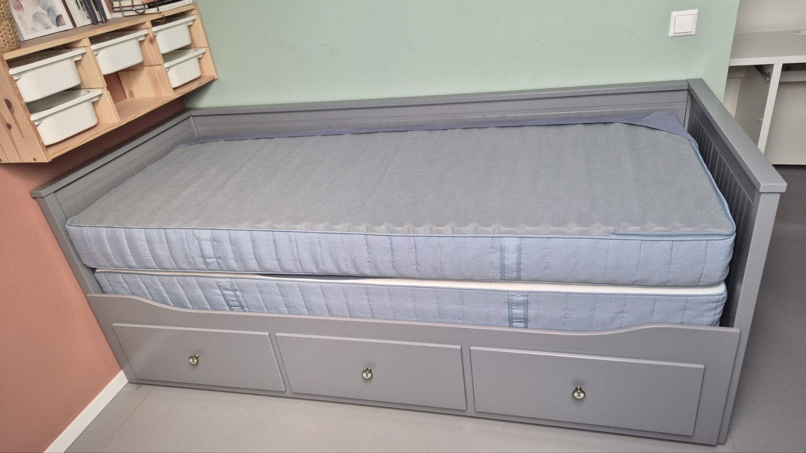 IKEA Hemnes uitschuifbed met 3 lades, Ophalen, Verstelbaar, Modern, functioneel, Tweepersoons