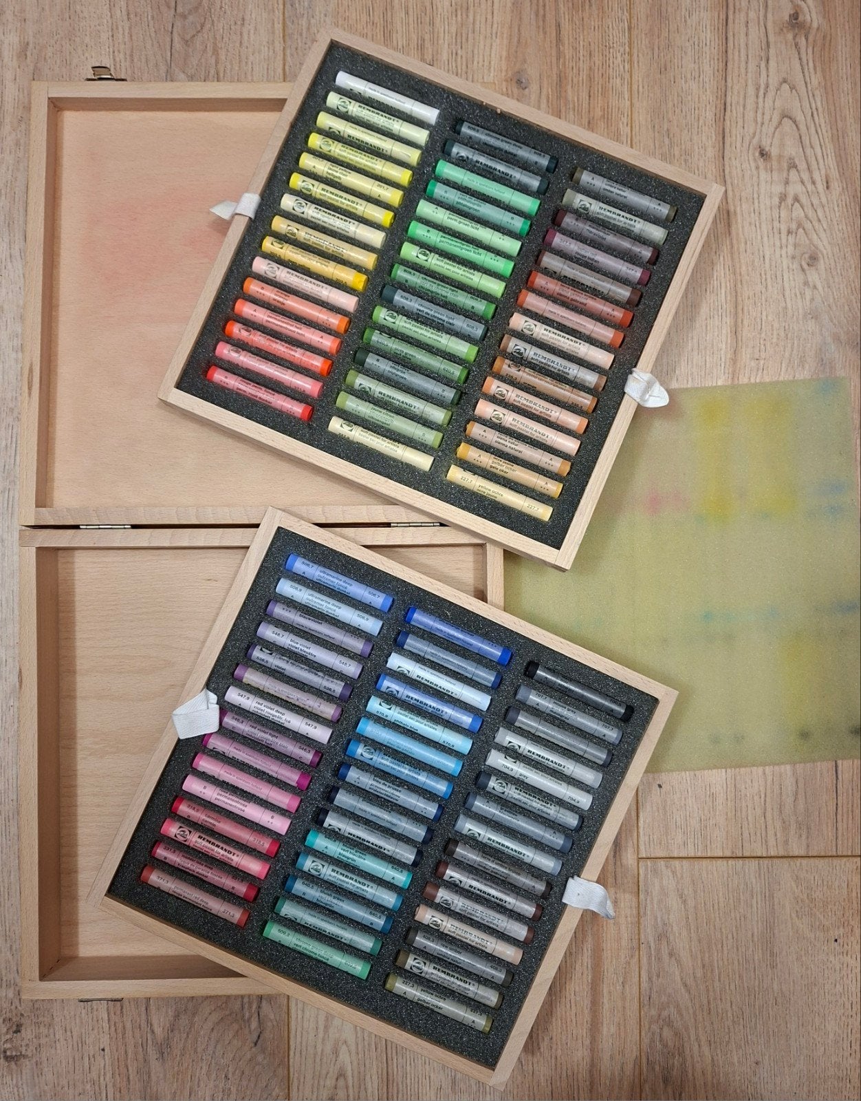 Rembrandt 90 soft pastels in houten kist nieuw, Verzenden, Nieuw, Overige typen