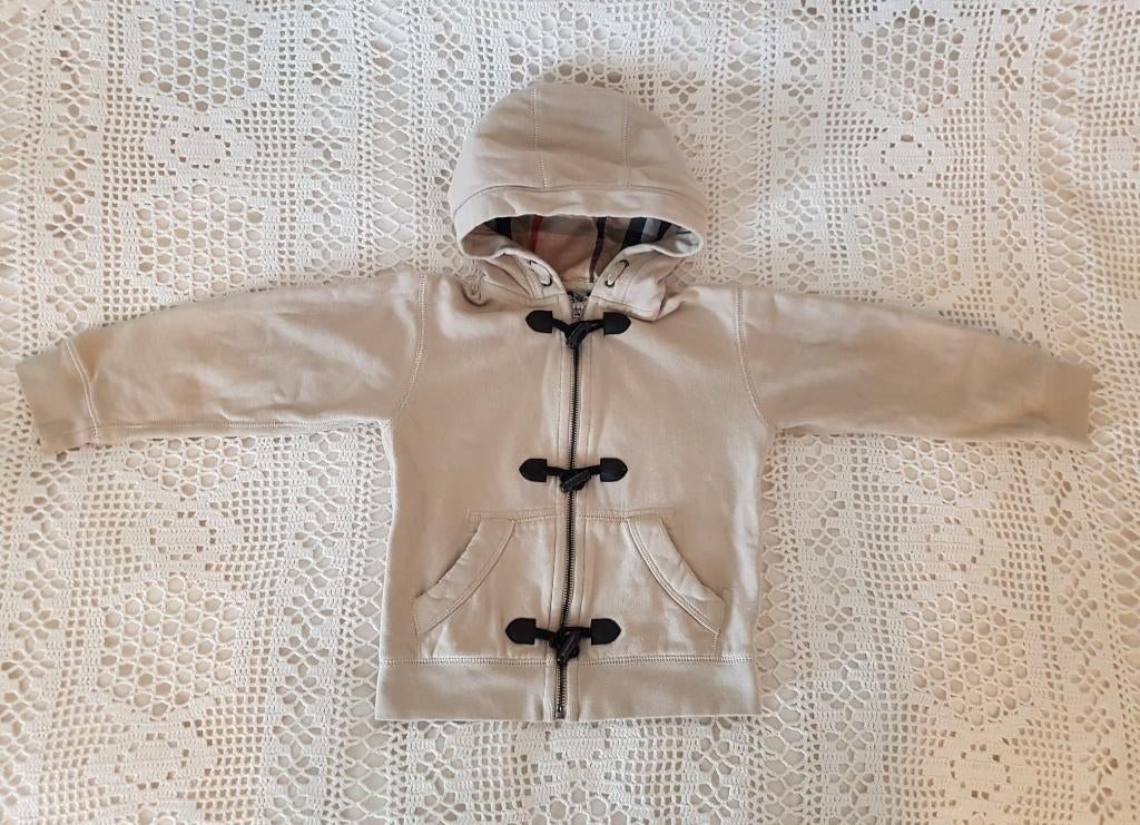 Burberry beige vest 116, Kinderen en Baby's, Kinderkleding | Maat 116, Ophalen of Verzenden, Zo goed als nieuw, Jongen of Meisje