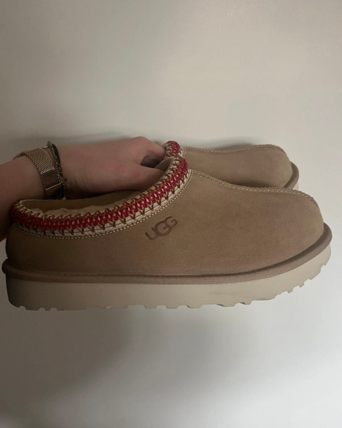 Leuke dames UGG pantoffels - Maat 40, Beige, Ophalen of Verzenden, Zo goed als nieuw, Pantoffels of Sloffen