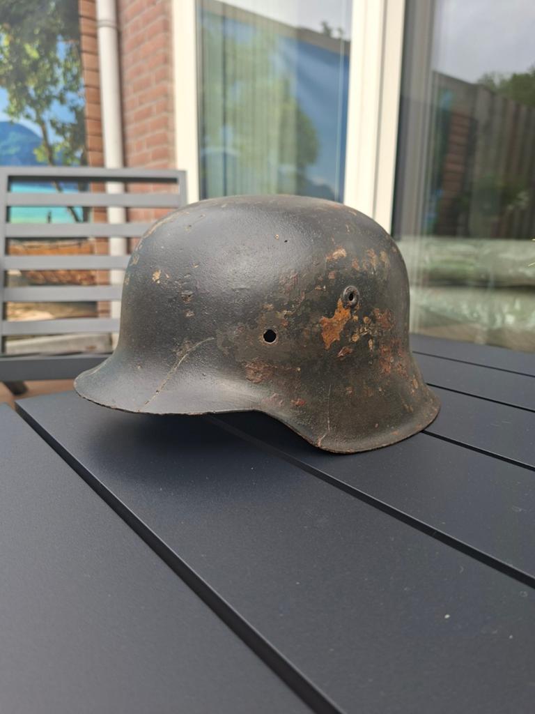 Grote maat m42 helm, Verzamelen, Ophalen of Verzenden, Nederland, Helm of Baret